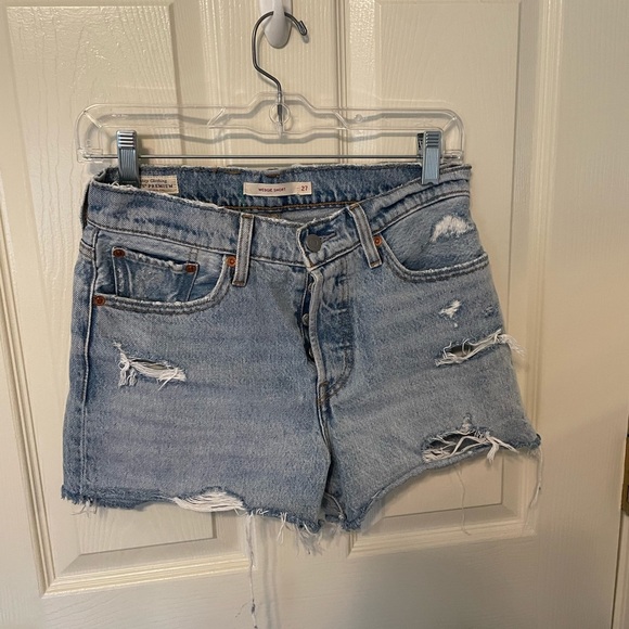 Levi's Pants - Levi’s Premium Wedgie Short 27